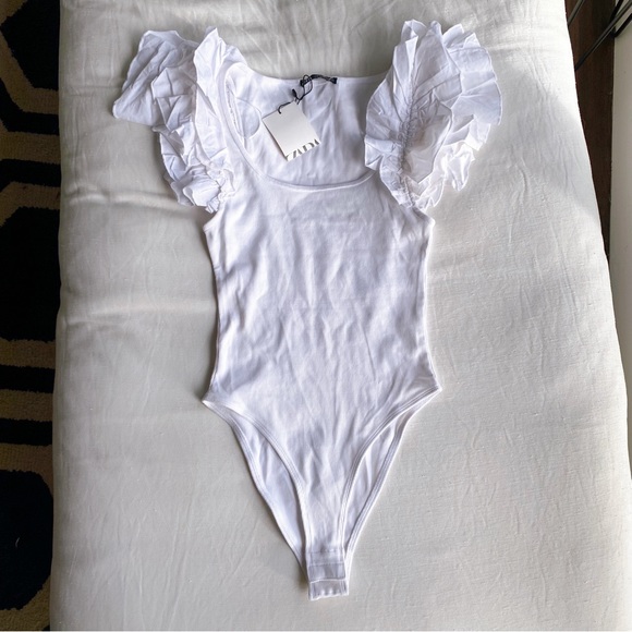🐚 ZARA WHITE BUTTERFLY SLEEVE RIBBED BODYSUIT! - Picture 6 of 16